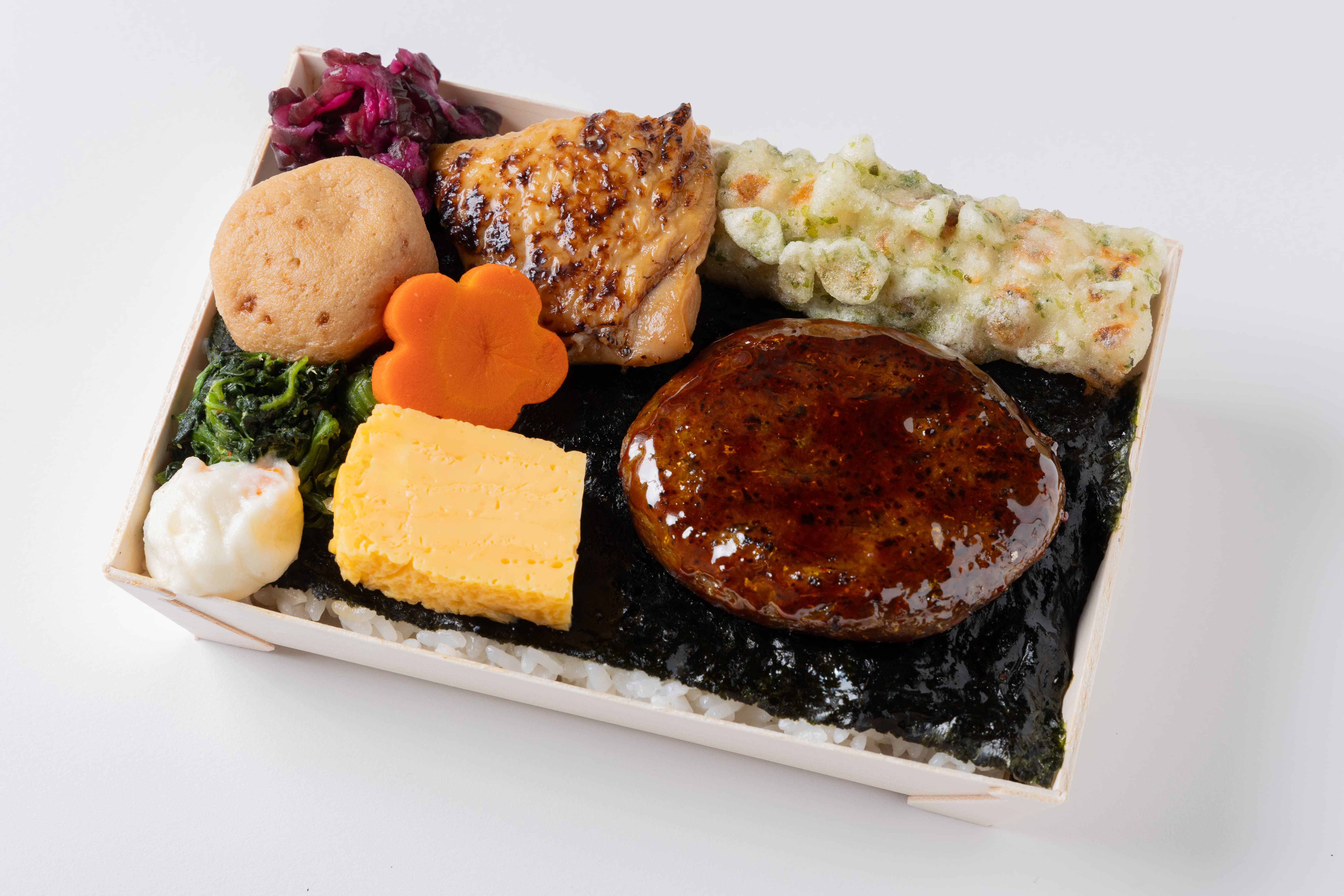 【常磐沖産】秋刀魚のポーポー焼きと鶏照り焼き重